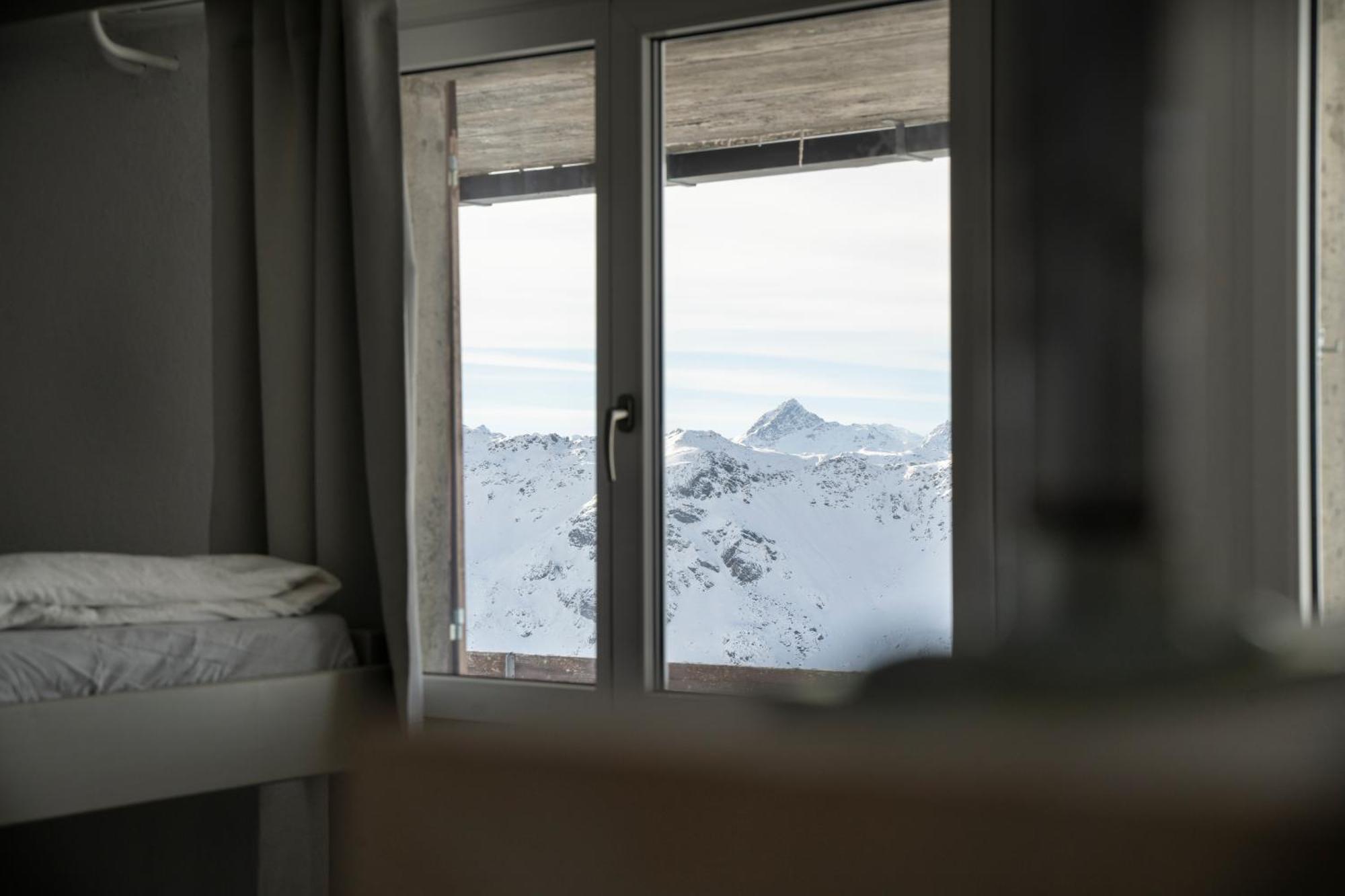 Berghotel Pischa Mountain Lodge Давос Экстерьер фото