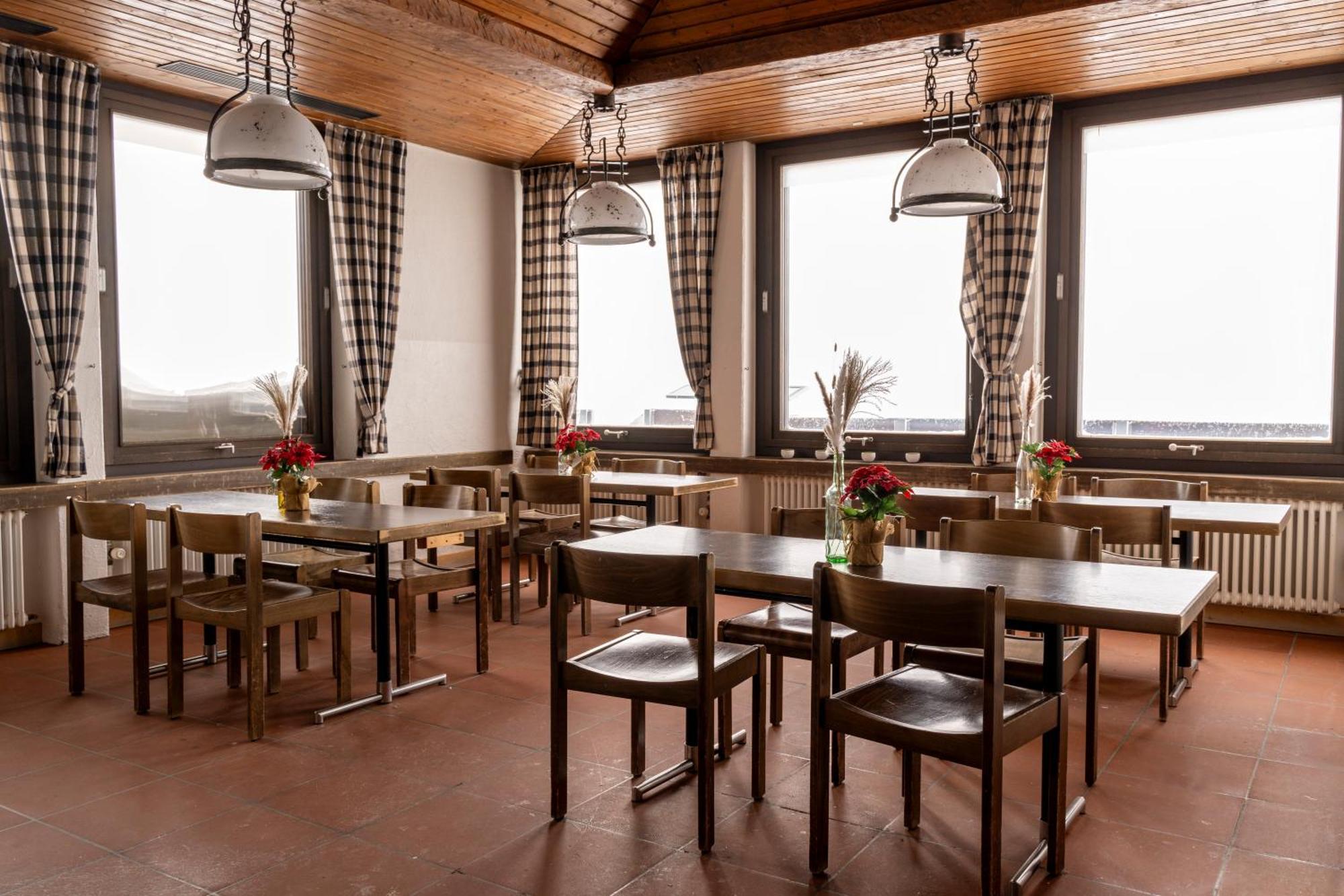Berghotel Pischa Mountain Lodge Давос Экстерьер фото